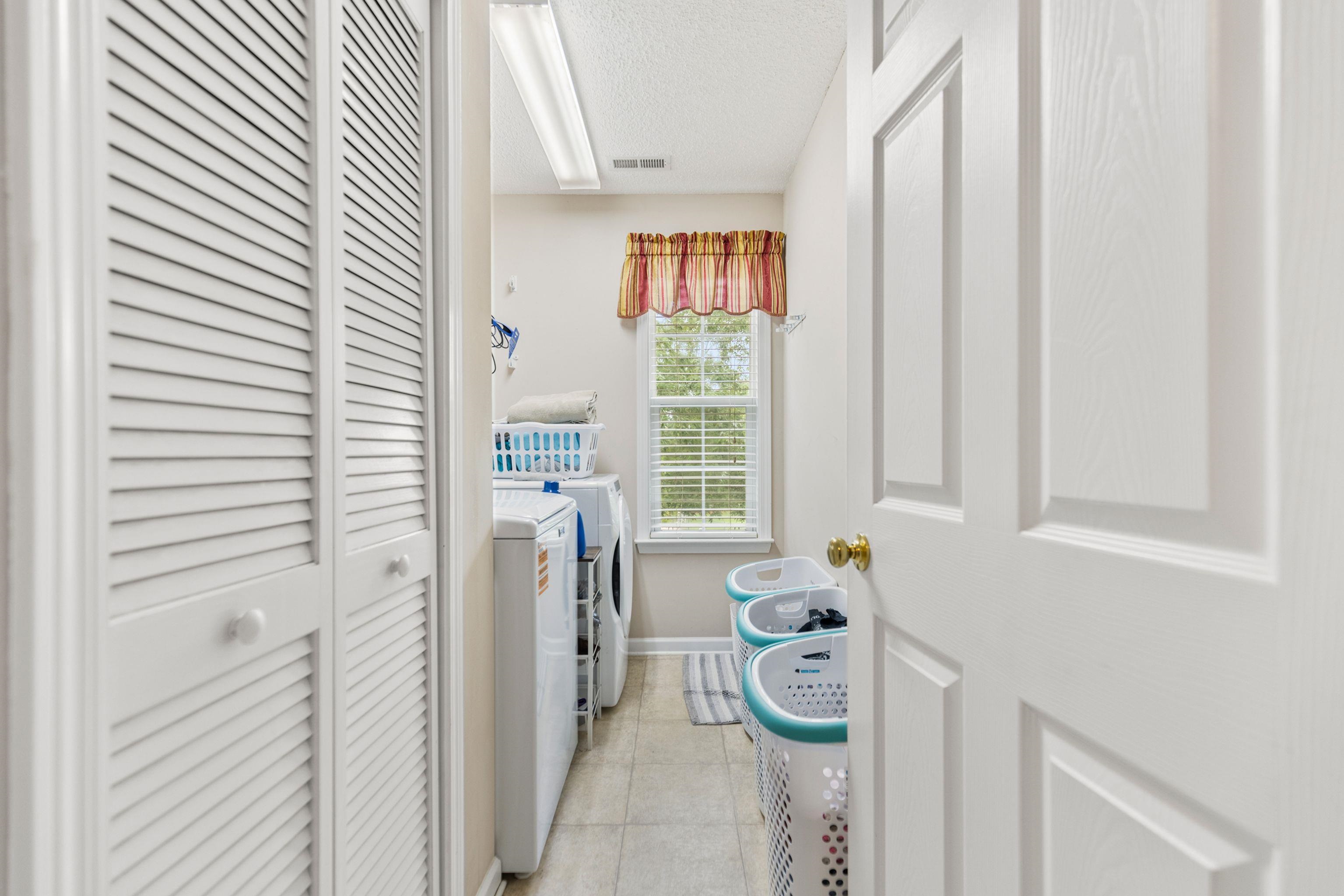 Boiling Springs, South Carolina, 29316, United States, 5 Bedrooms Bedrooms, ,4 BathroomsBathrooms,Residential,For Sale,1977700