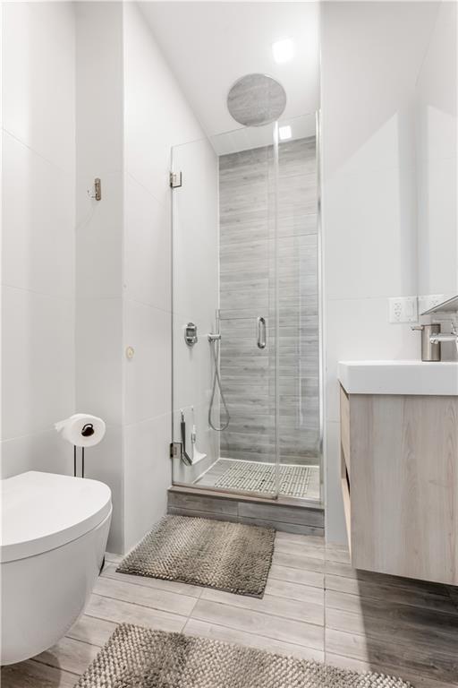 Brooklyn, New York, 11216, United States, 2 Bedrooms Bedrooms, ,2 BathroomsBathrooms,Residential,For Sale,1885405