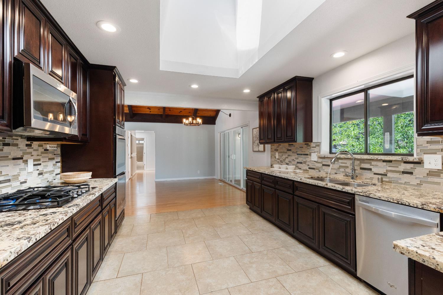 Grass Valley, California, 95949, United States, 3 Bedrooms Bedrooms, ,3 BathroomsBathrooms,Residential,For Sale,1983094