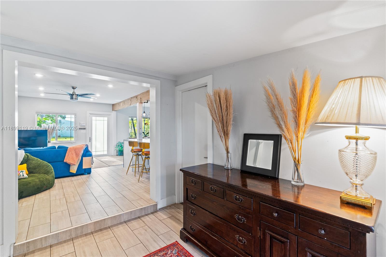 Hollywood, Florida, 33020, United States, 3 Bedrooms Bedrooms, ,2 BathroomsBathrooms,Residential,For Sale,1967684