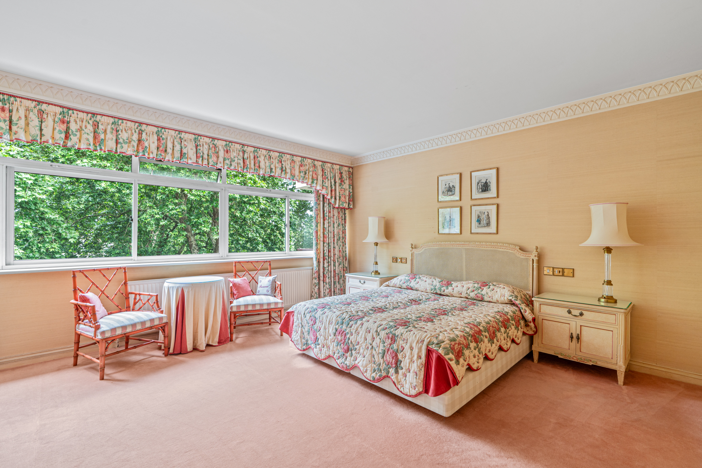  Gloucester Square Grandeur with Exceptional Potential - 物件實景