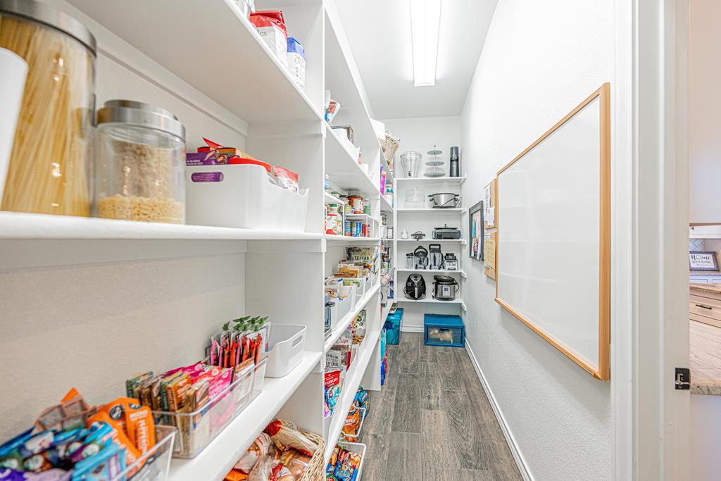 Midland, Texas, 79707, United States, 4 Bedrooms Bedrooms, ,3 BathroomsBathrooms,Residential,For Sale,1989099