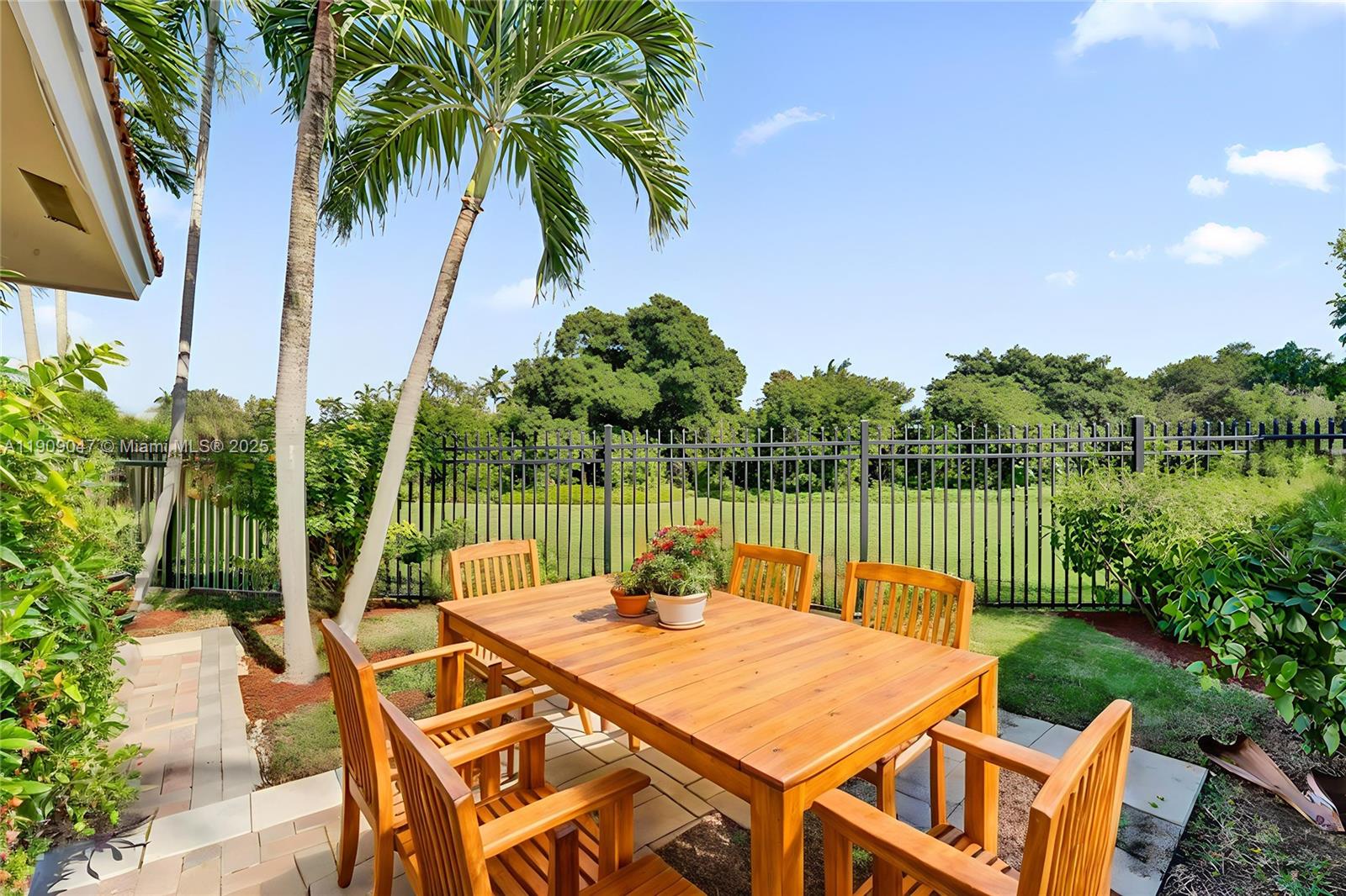 Pompano Beach, Florida, 33062, United States, 3 Bedrooms Bedrooms, ,3 BathroomsBathrooms,Residential,For Sale,1988166