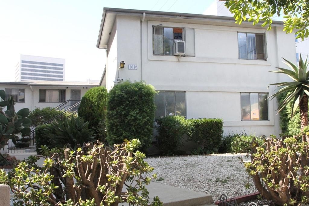 Los Angeles, California, 90025, United States, ,Residential,For Sale,1898736