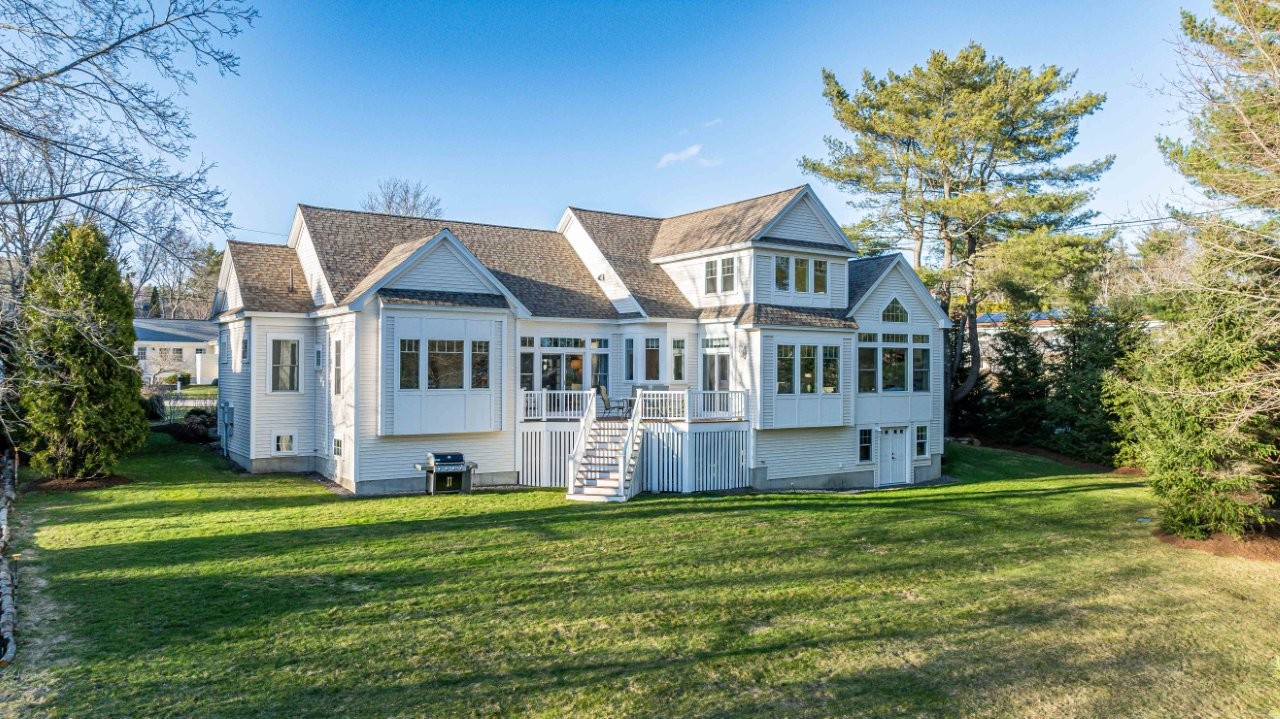 Ogunquit, Maine, 03907, United States, 13 Bedrooms Bedrooms, ,3 BathroomsBathrooms,Residential,For Sale,1777971