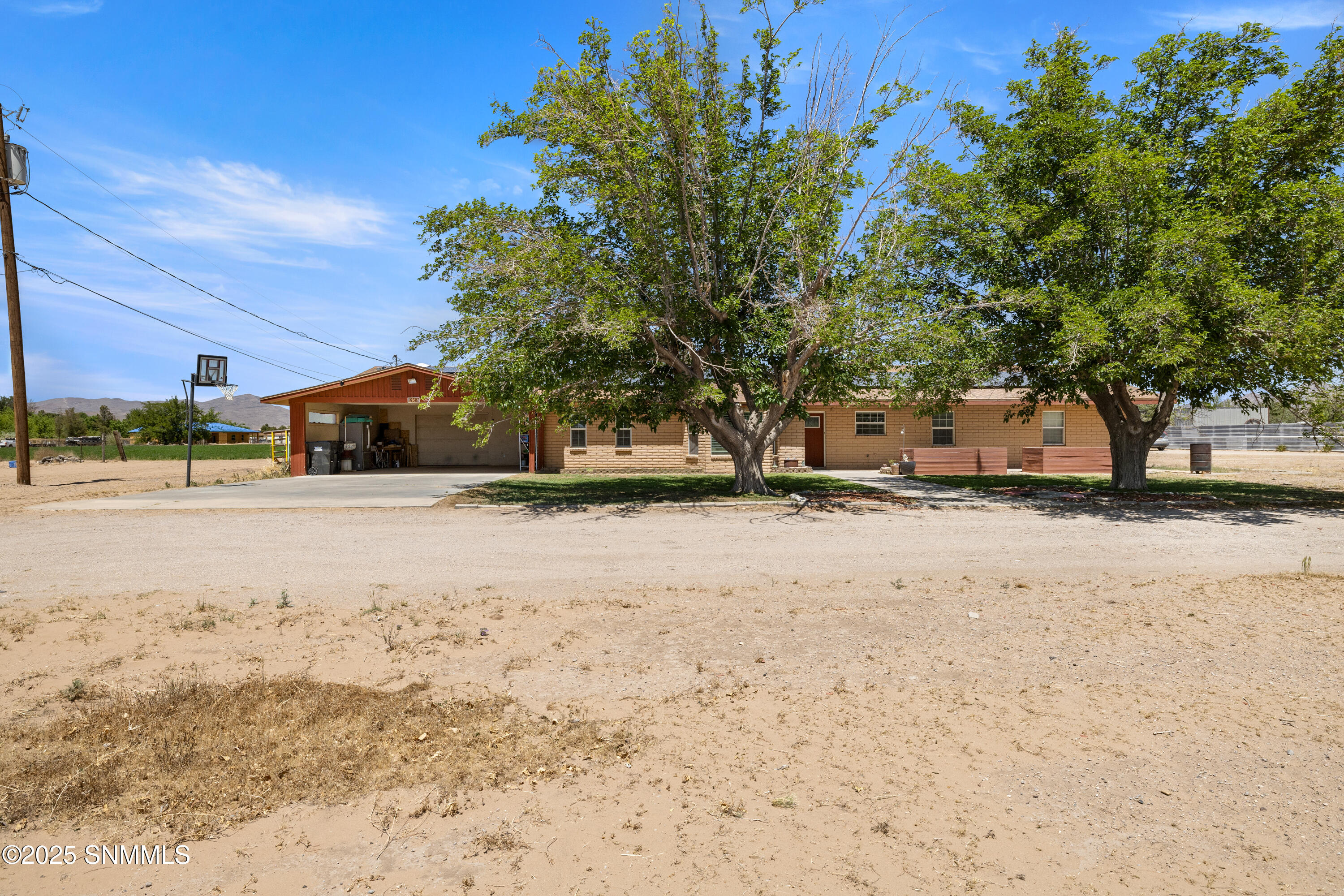 Las Cruces, New Mexico, 88007, United States, 4 Bedrooms Bedrooms, ,3 BathroomsBathrooms,Residential,For Sale,1796237