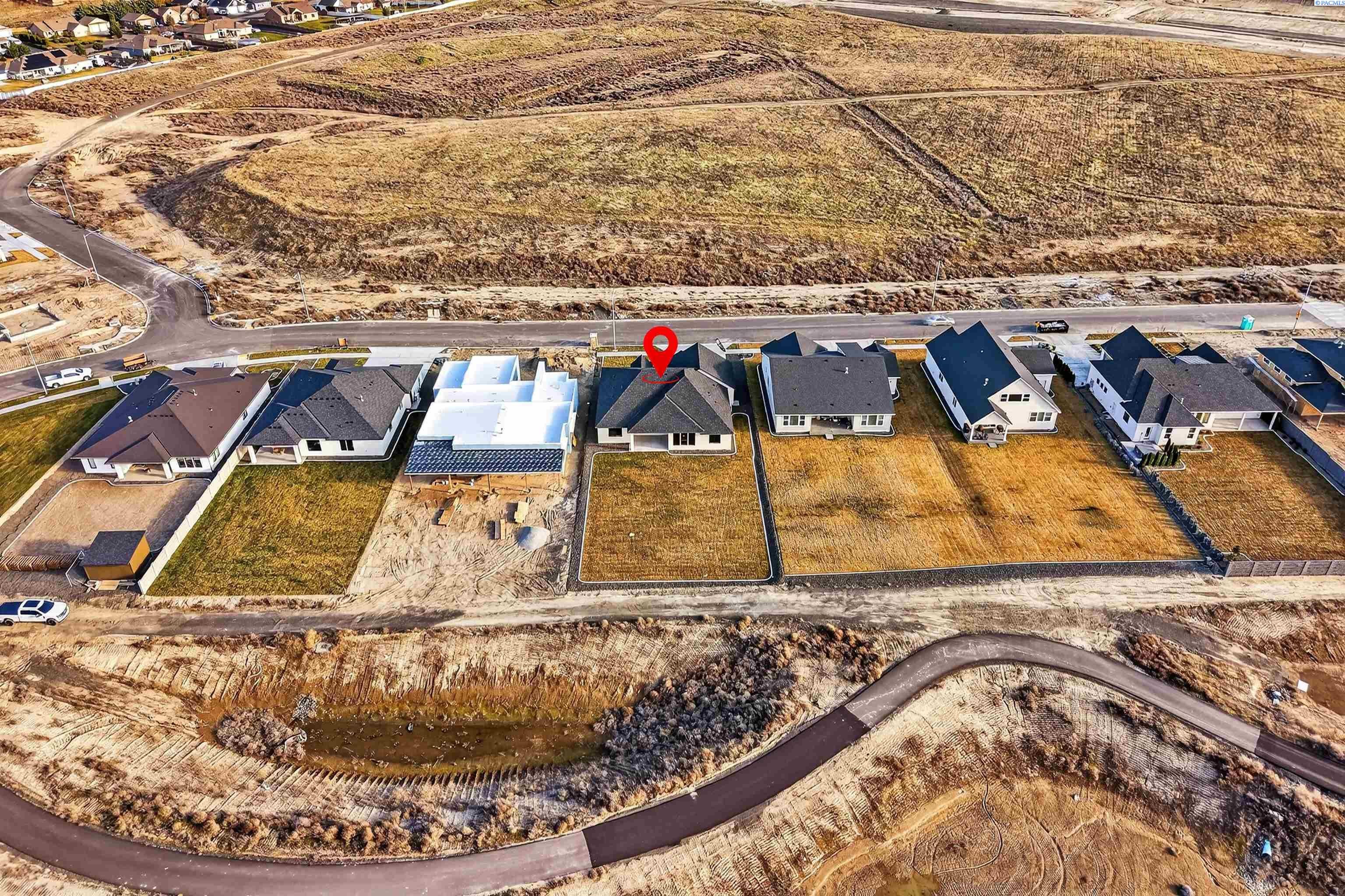Richland, Washington, 99352, United States, 4 Bedrooms Bedrooms, ,3 BathroomsBathrooms,Residential,For Sale,2021768