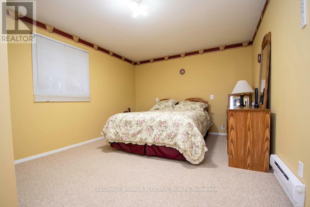NORTH KAWARTHA, Ontario, K0L 1A0, CA, 3 Bedrooms Bedrooms, ,1 BathroomBathrooms,Residential,For Sale,1828258