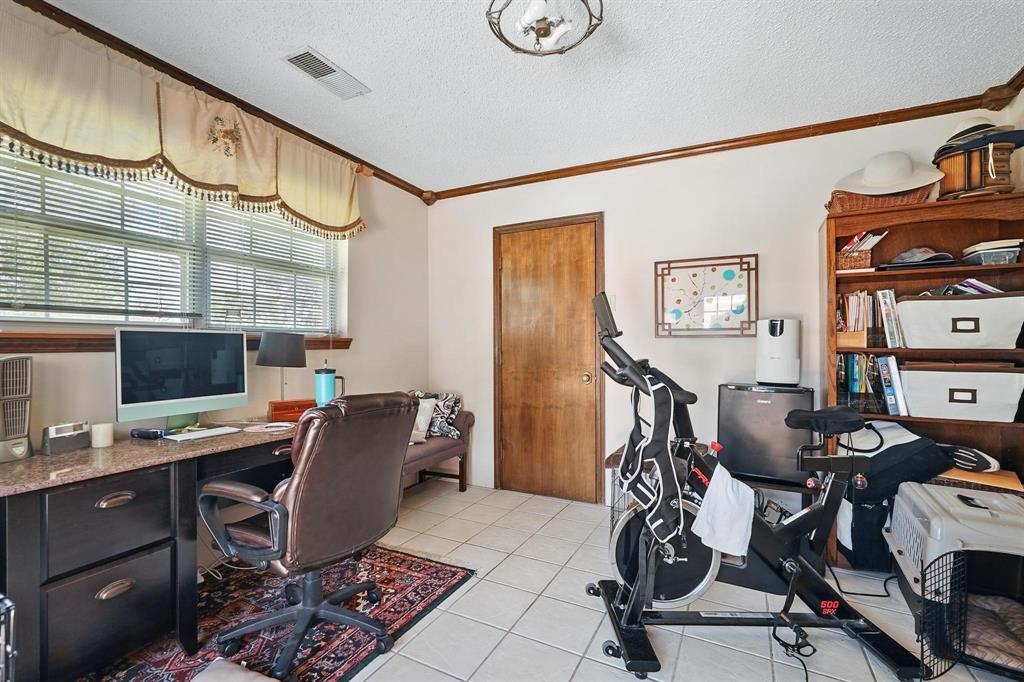 Abilene, Texas, 79606, United States, 5 Bedrooms Bedrooms, ,4 BathroomsBathrooms,Residential,For Sale,1846660