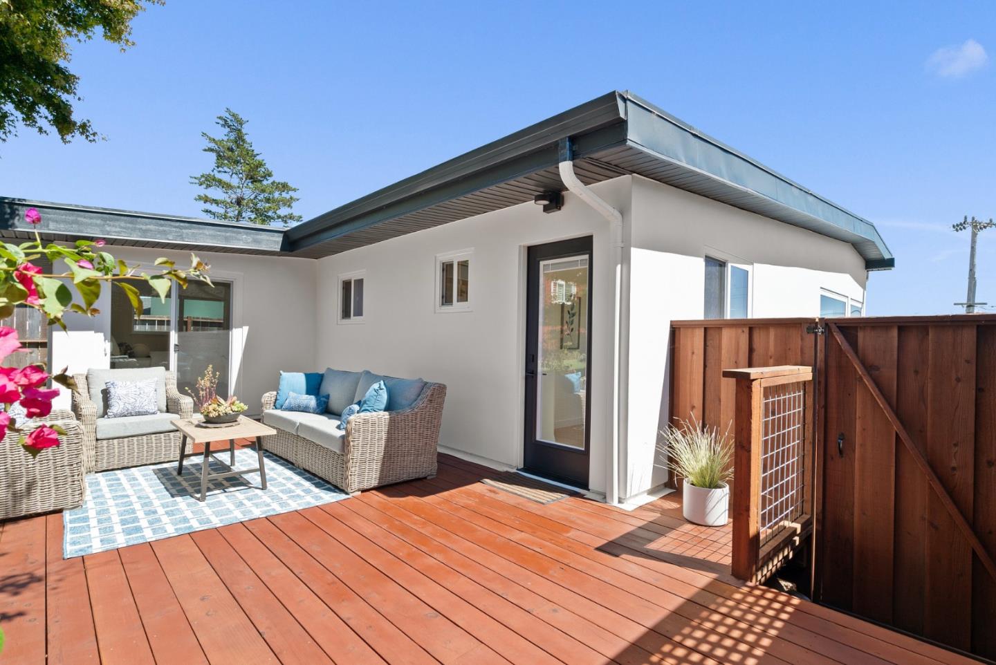 Aptos, California, 95003, United States, 3 Bedrooms Bedrooms, ,3 BathroomsBathrooms,Residential,For Sale,1926200