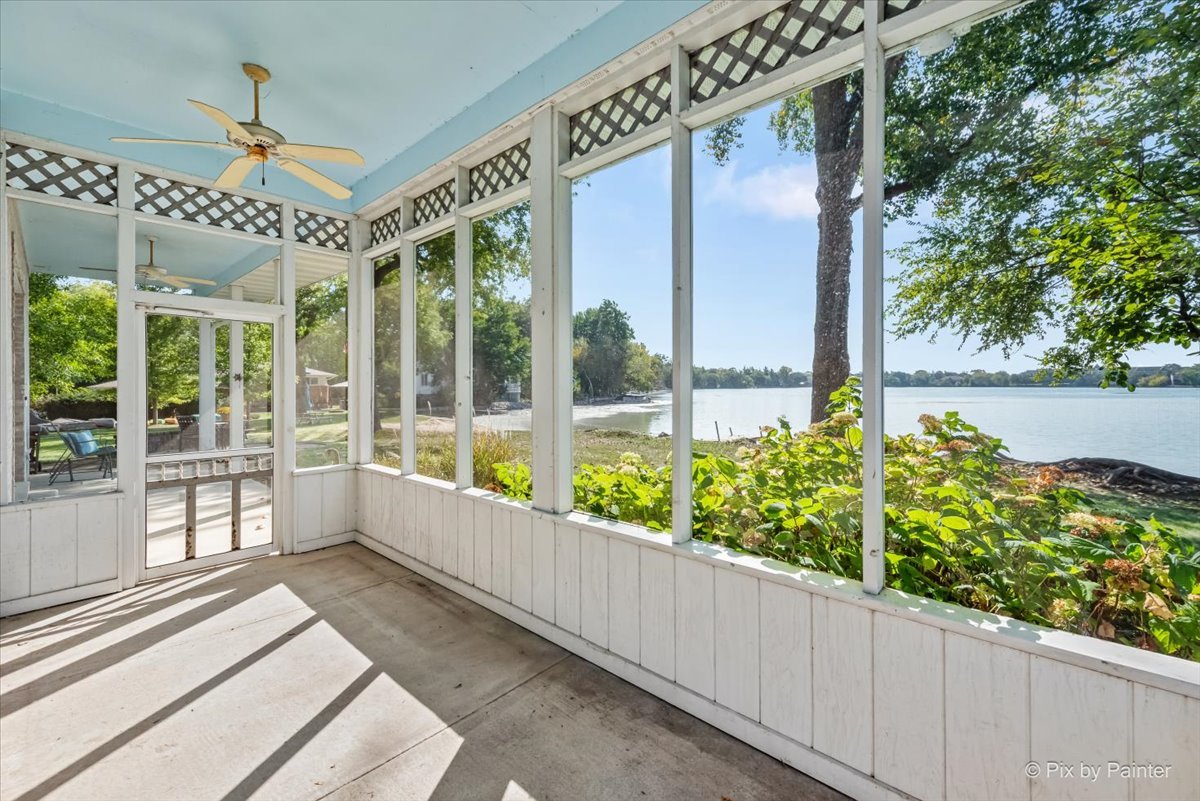 Grayslake, Illinois, 60030, United States, 4 Bedrooms Bedrooms, ,3 BathroomsBathrooms,Residential,For Sale,1992794