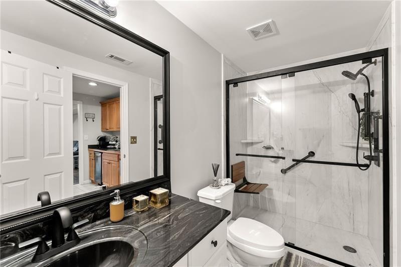 Acworth, Georgia, 30101, United States, 6 Bedrooms Bedrooms, ,4 BathroomsBathrooms,Residential,For Sale,1977927