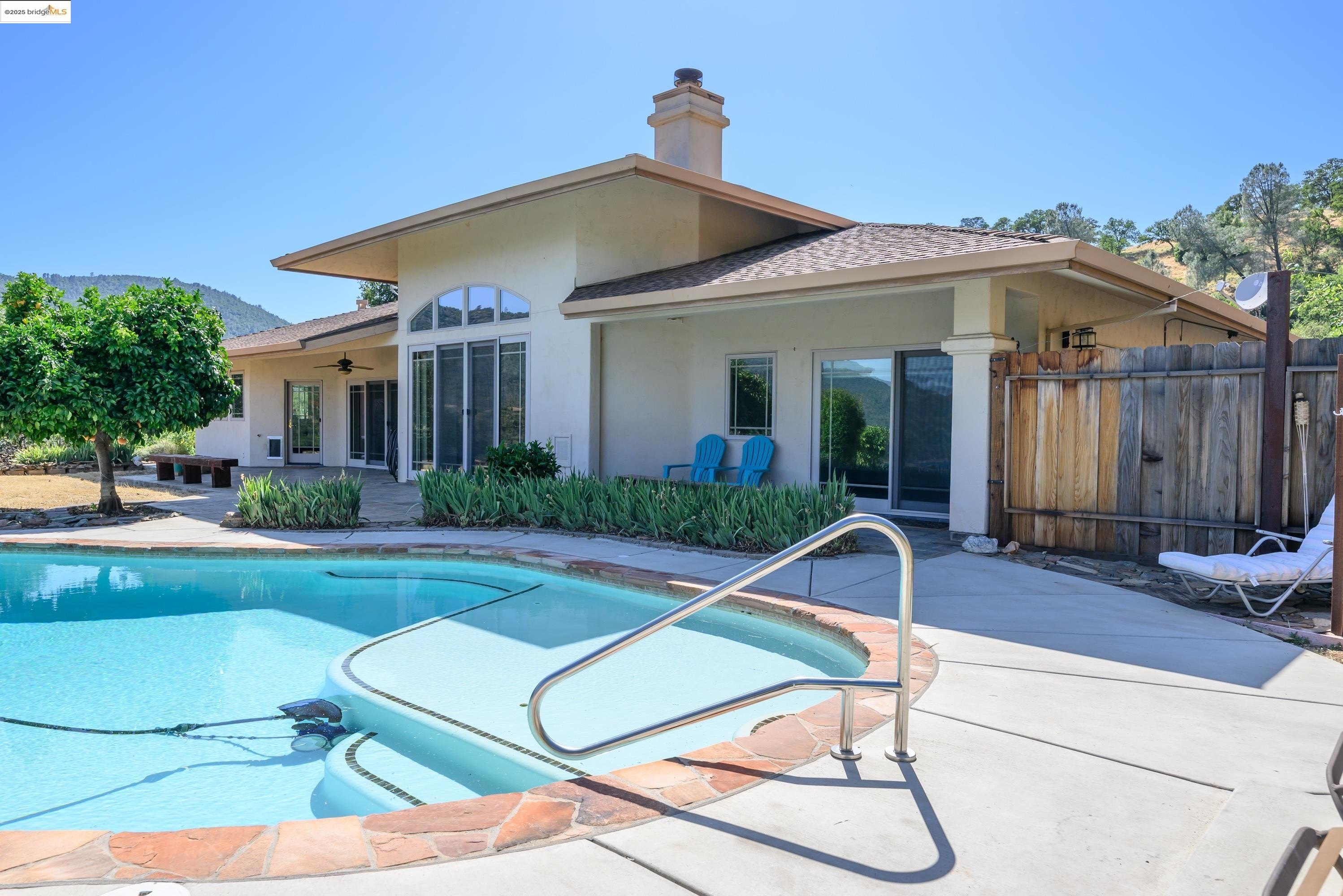 Jamestown, California, 95327, United States, 3 Bedrooms Bedrooms, ,2 BathroomsBathrooms,Residential,For Sale,1826217