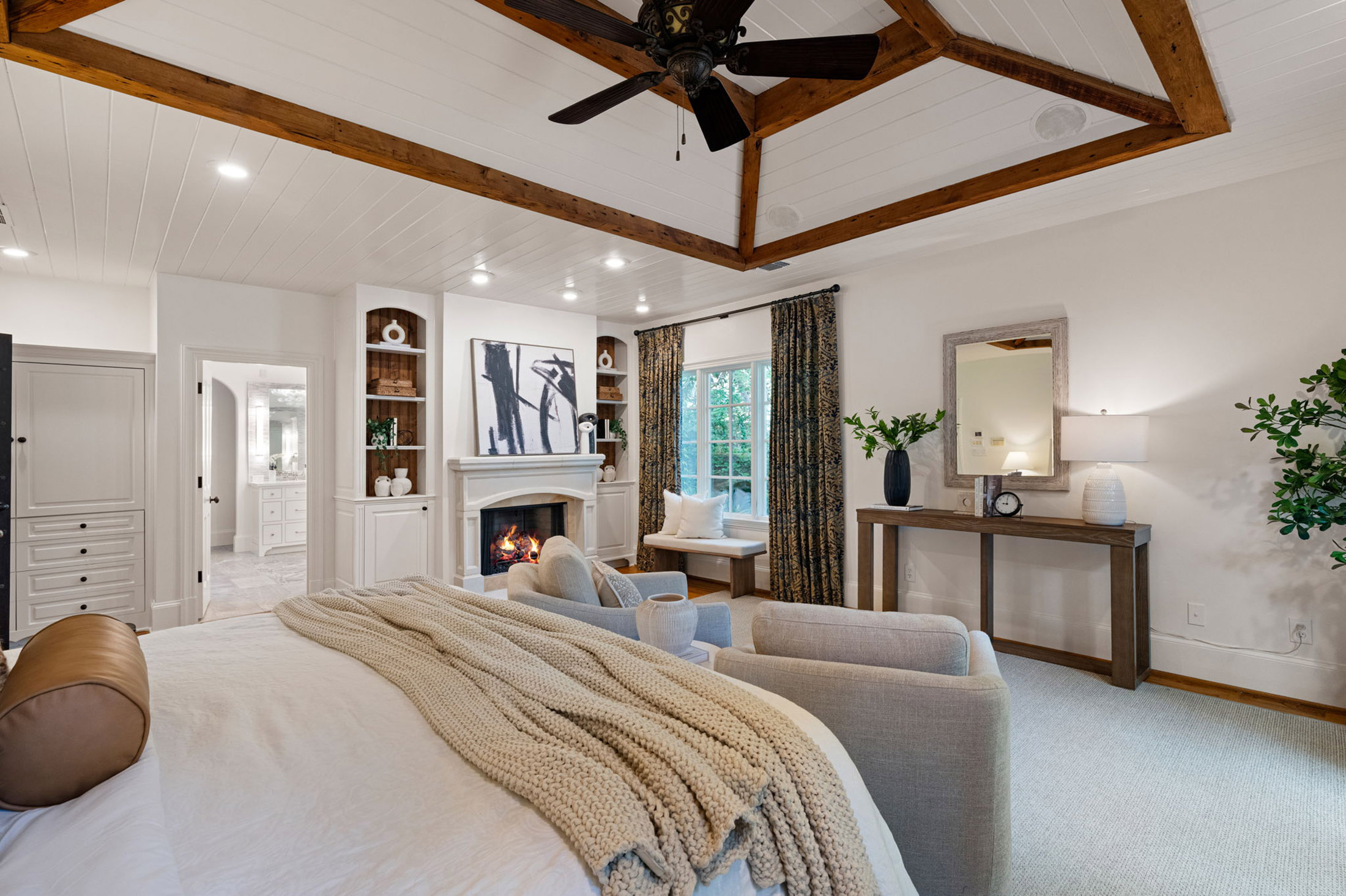  Remarkable Spanish-style Estate on 3.8+/- Private Acres - 物件實景