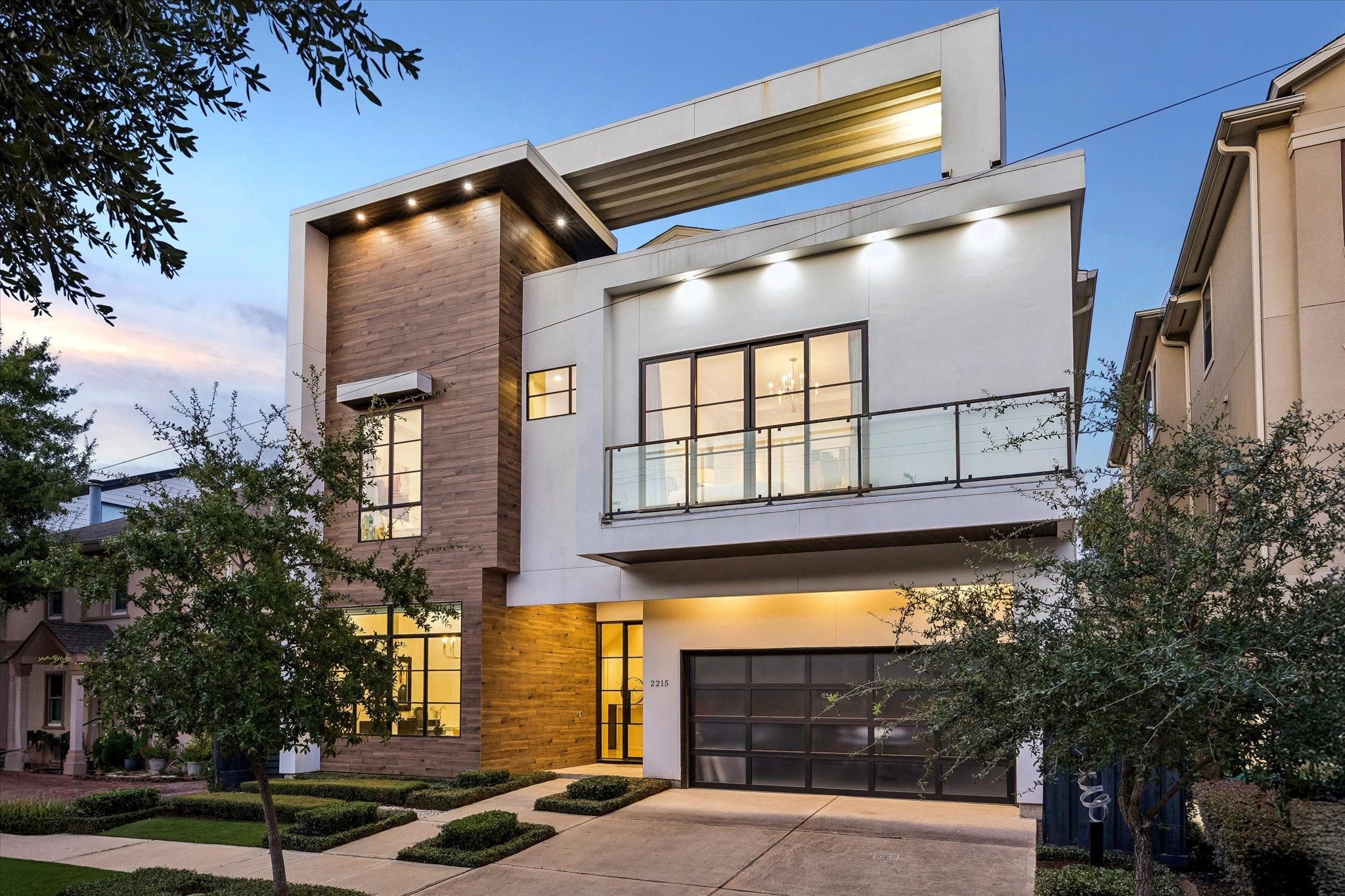  2215 Driscoll Street - 物件實景