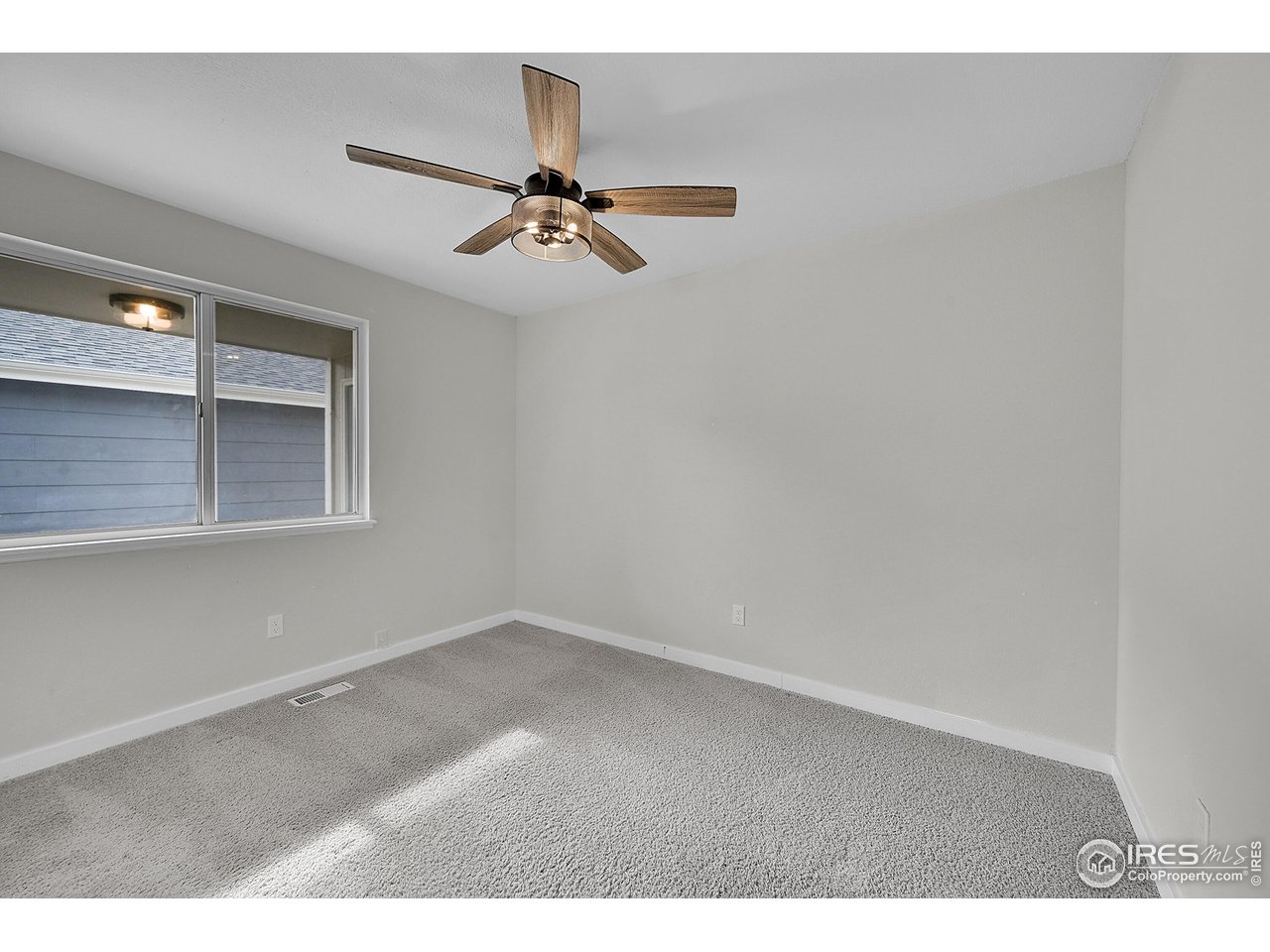 Longmont, Colorado, 80501, United States, 4 Bedrooms Bedrooms, ,1 BathroomBathrooms,Residential,For Sale,1989639