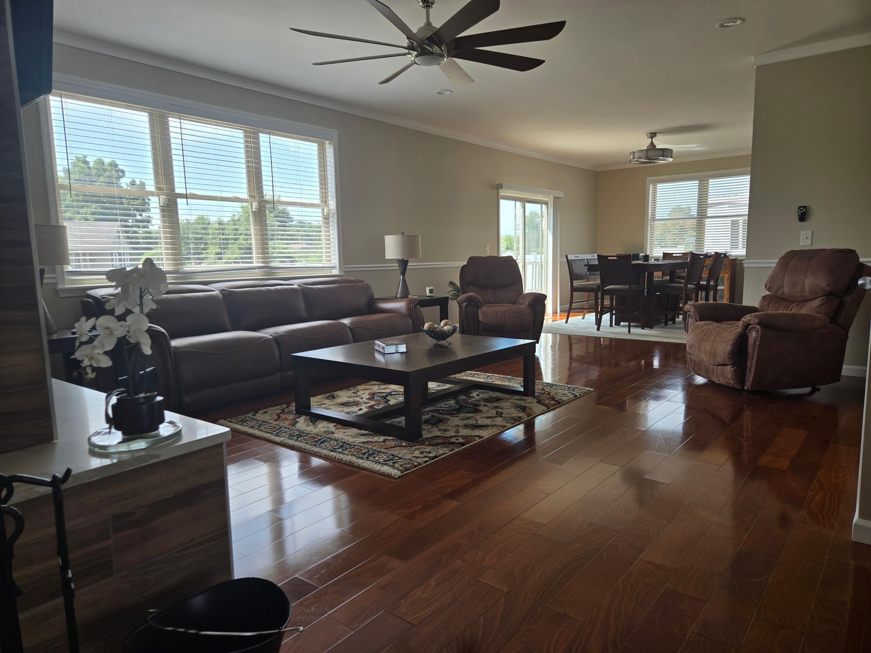 Belleville, Michigan, 48111, United States, 5 Bedrooms Bedrooms, ,5 BathroomsBathrooms,Residential,For Sale,1976520