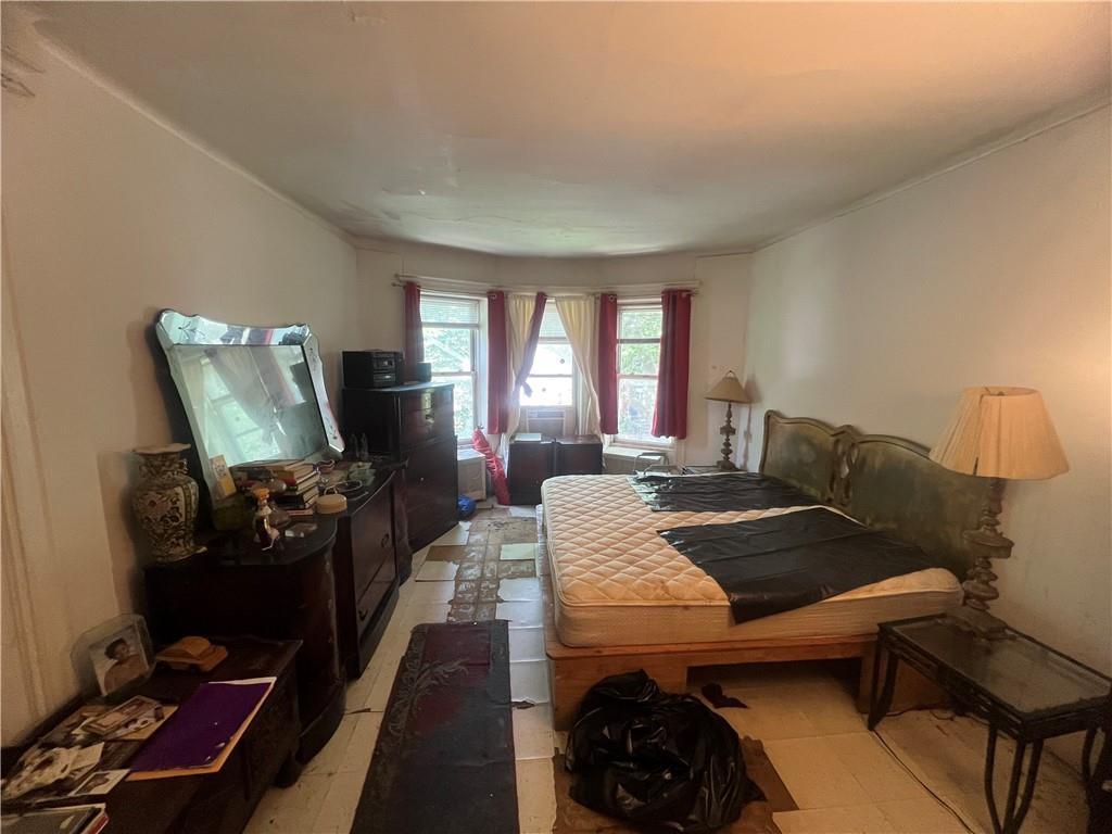 Brooklyn, New York, 11225, United States, 5 Bedrooms Bedrooms, ,2 BathroomsBathrooms,Residential,For Sale,1977206