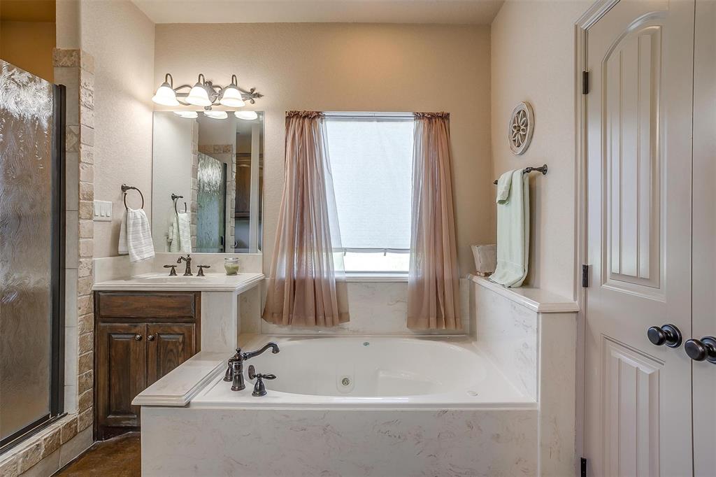 Granbury, Texas, 76048, United States, ,Residential,For Sale,1822793
