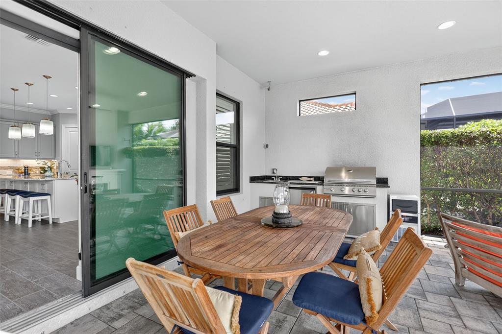 Bradenton, Florida, 34211, United States, 2 Bedrooms Bedrooms, ,3 BathroomsBathrooms,Residential,For Sale,1992091