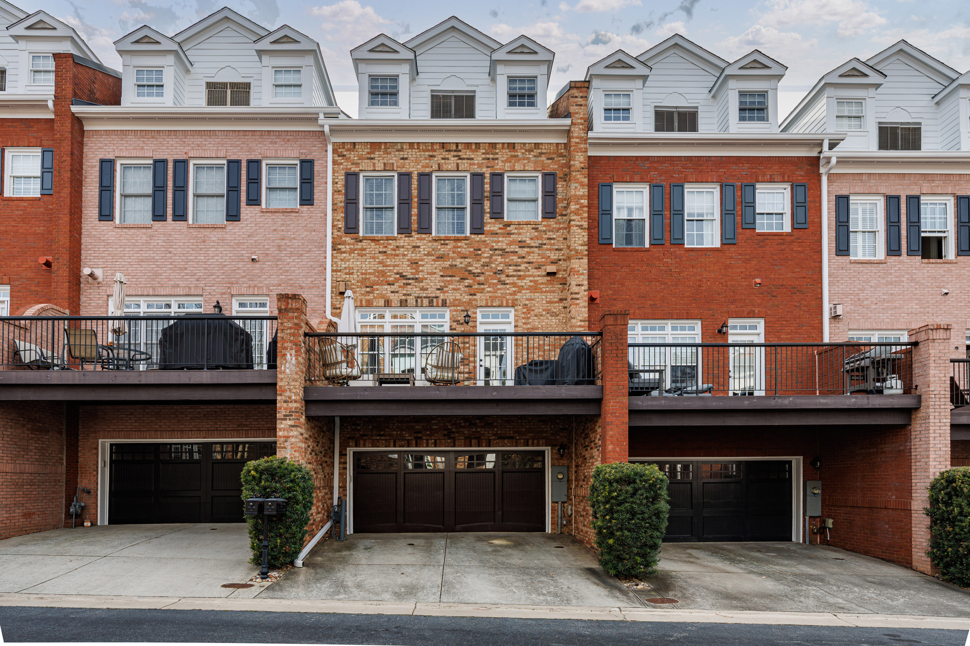  Beautiful Townhome in the Heart of Brookhaven - 物件實景