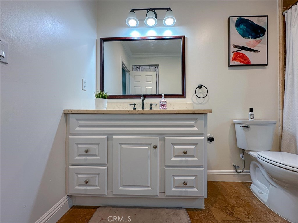 Los Angeles, California, 90043, United States, 3 Bedrooms Bedrooms, ,2 BathroomsBathrooms,Residential,For Sale,1981905