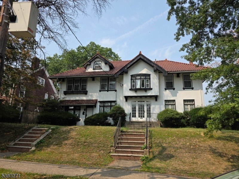 Newark City, New Jersey, 07104-1530, United States, 8 Bedrooms Bedrooms, ,5 BathroomsBathrooms,Residential,For Sale,1977371