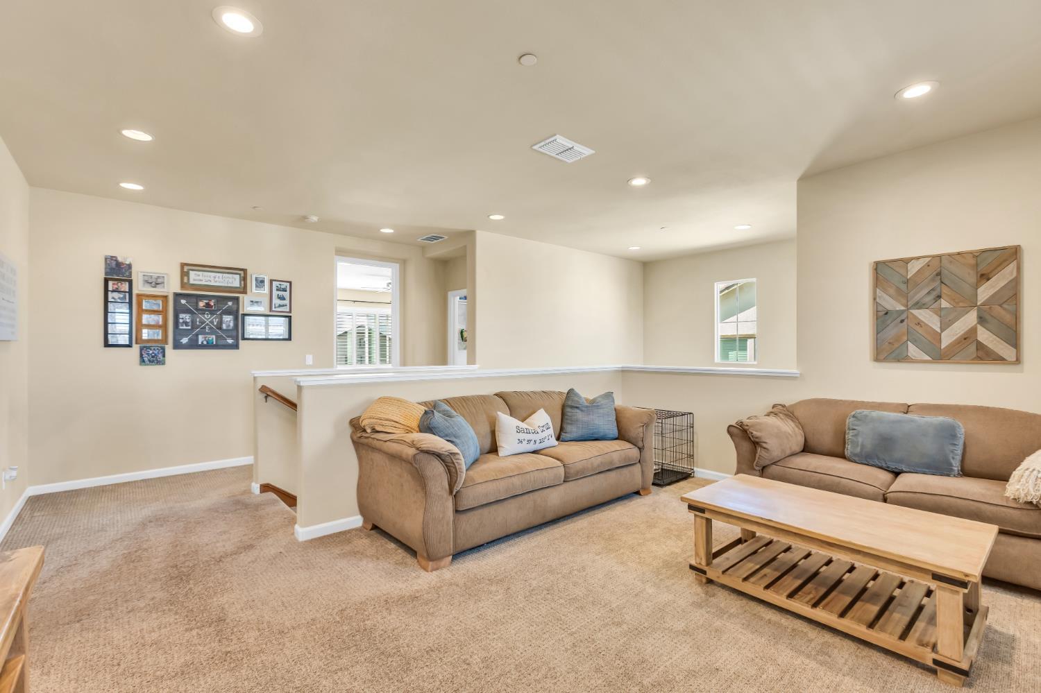 Rocklin, California, 95765, United States, 4 Bedrooms Bedrooms, ,3 BathroomsBathrooms,Residential,For Sale,1914175