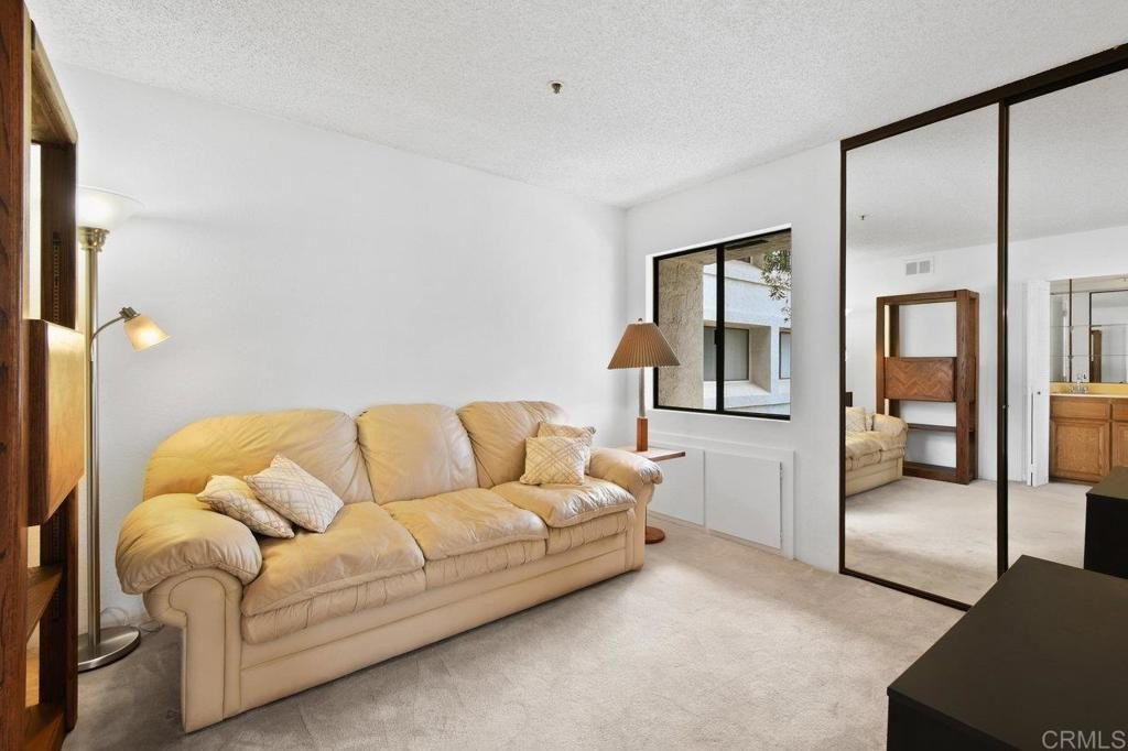San Diego, California, 92110, United States, 2 Bedrooms Bedrooms, ,2 BathroomsBathrooms,Residential,For Sale,1804693