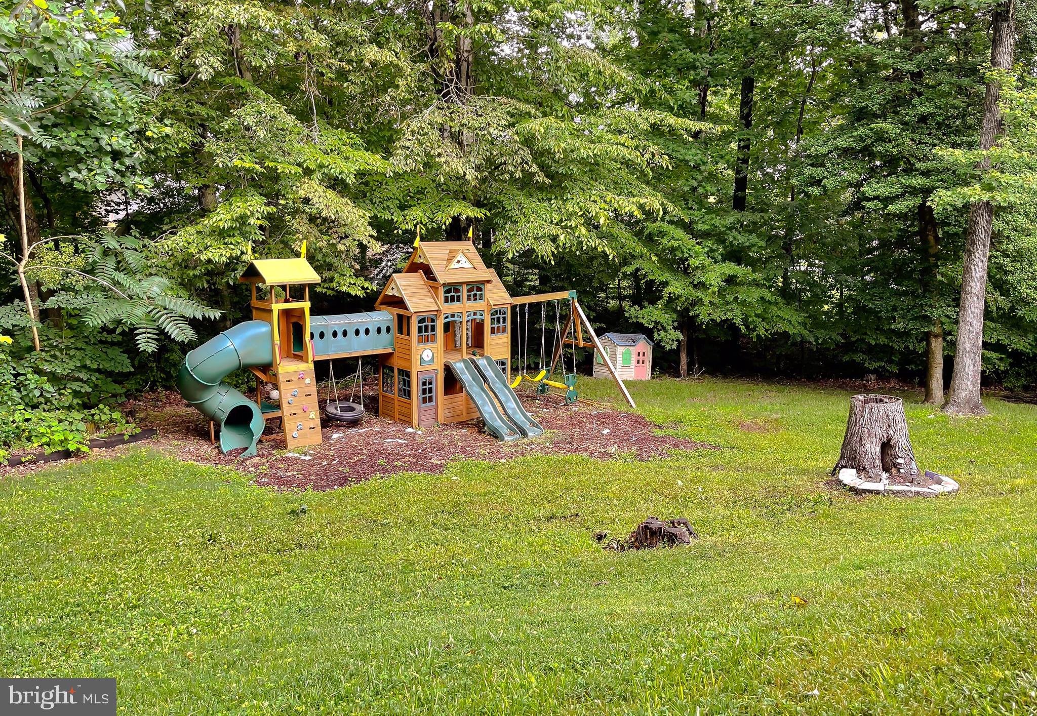 Callaway, Maryland, 20620, United States, 6 Bedrooms Bedrooms, ,5 BathroomsBathrooms,Residential,For Sale,1943056