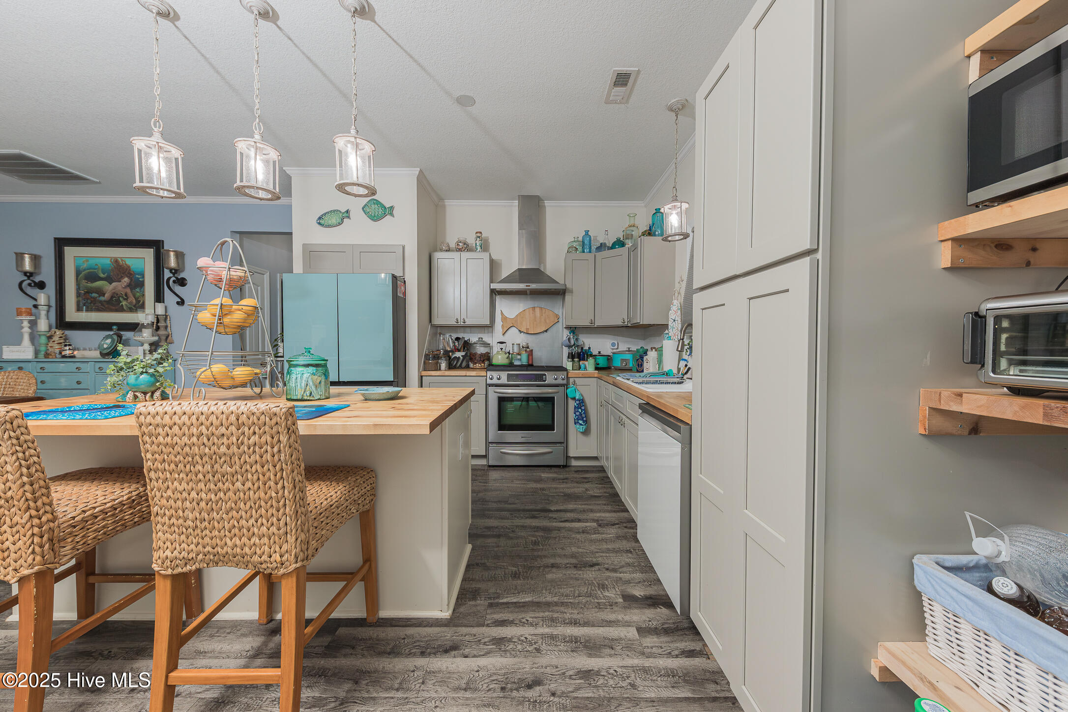 Hubert, North Carolina, 28539, United States, 4 Bedrooms Bedrooms, ,3 BathroomsBathrooms,Residential,For Sale,1974043