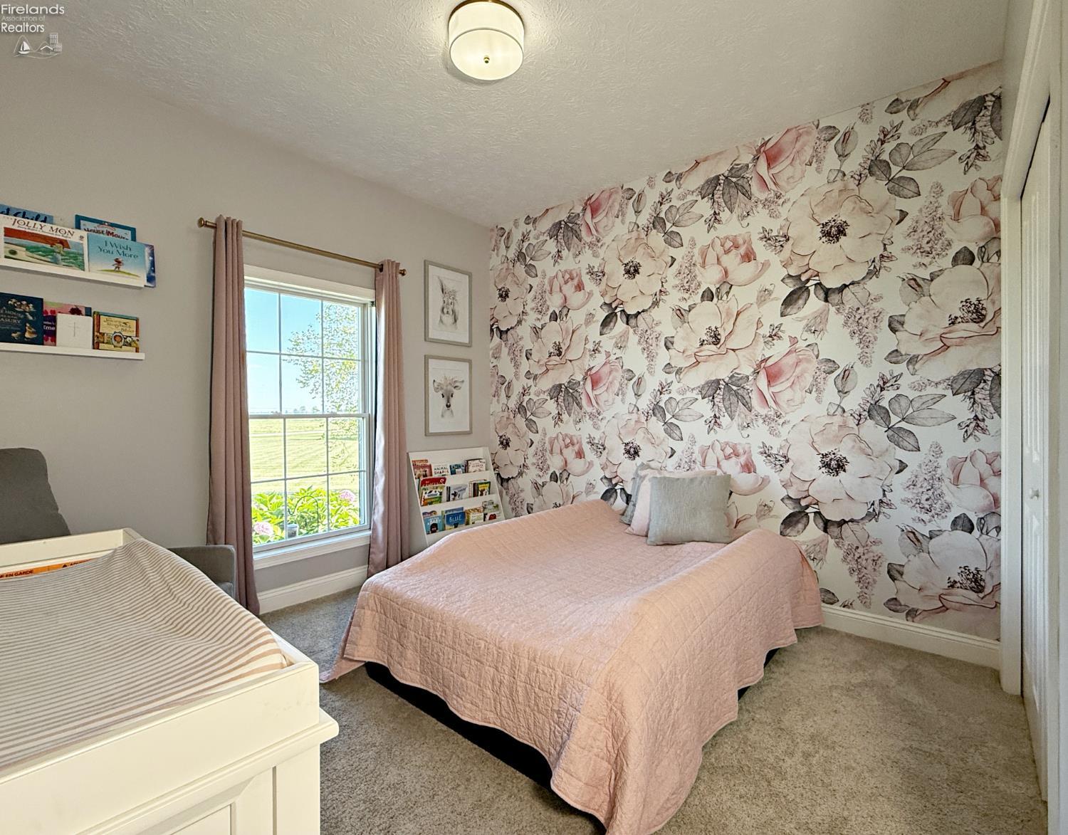 McComb, Ohio, 45858, United States, 4 Bedrooms Bedrooms, ,4 BathroomsBathrooms,Residential,For Sale,1978149