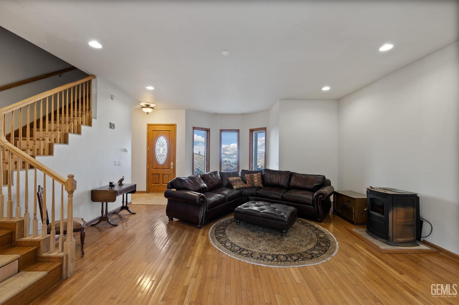 Lebec, California, 93243, United States, 3 Bedrooms Bedrooms, ,3 BathroomsBathrooms,Residential,For Sale,1999021