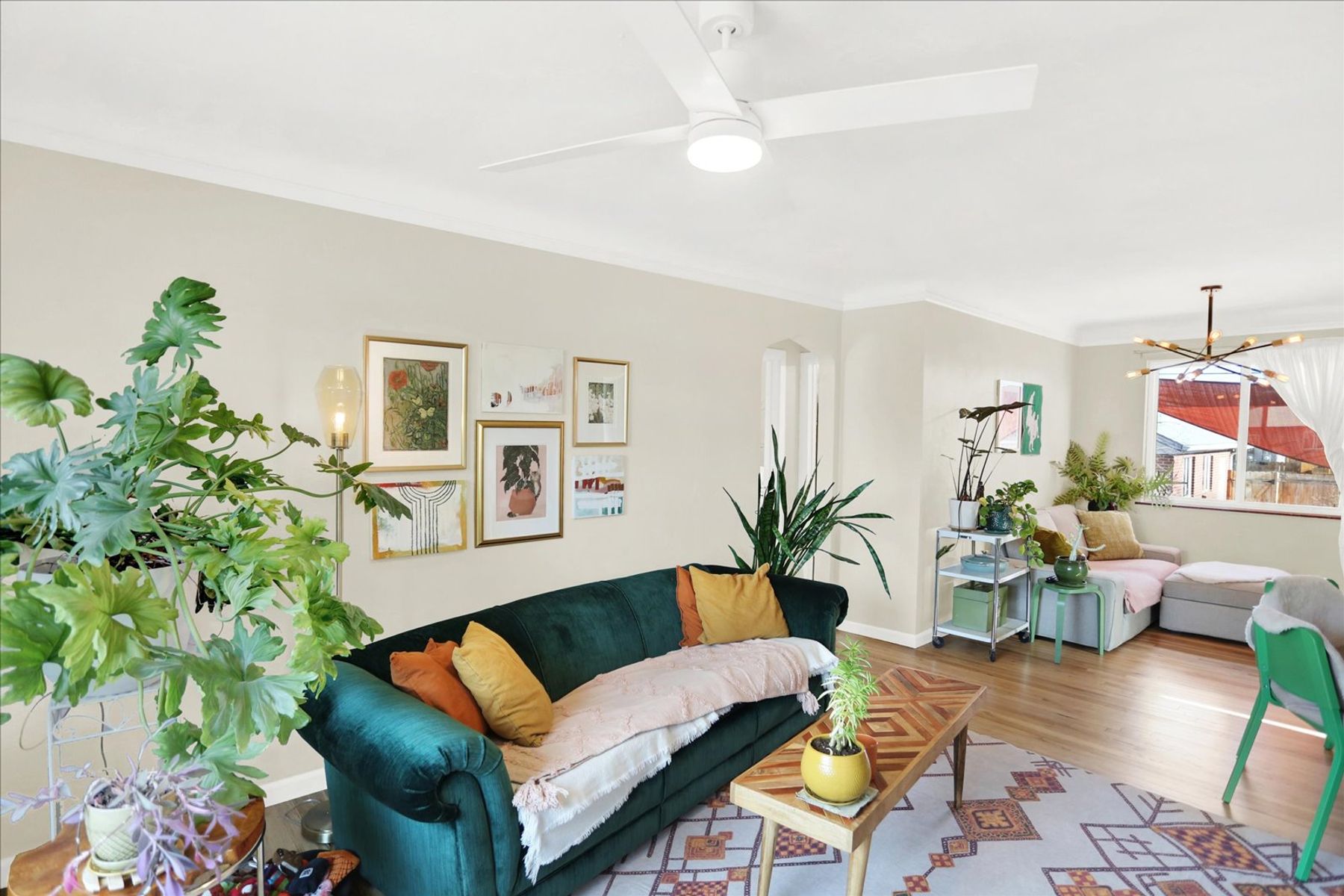  Athmar Park Gem: Newly Remodeled 3-Bed with Basement, Yard & Oversized Garage - 物件實景