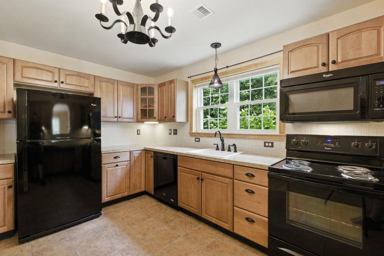Bartlett, New Hampshire, 03812, United States, 3 Bedrooms Bedrooms, ,4 BathroomsBathrooms,Residential,For Sale,1885441