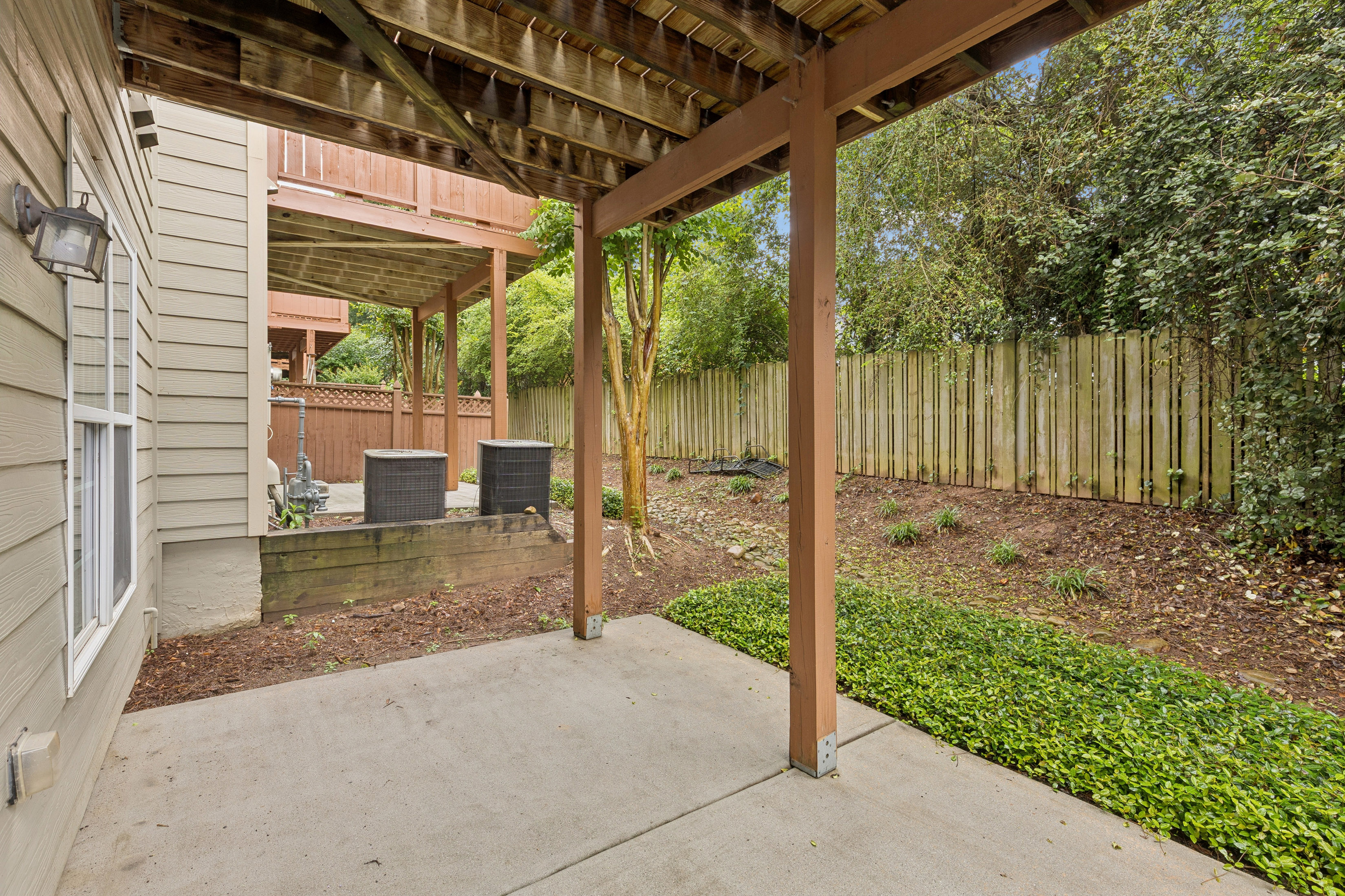  Beautifully Updated End-Unit Townhome Near Emory - 物件實景