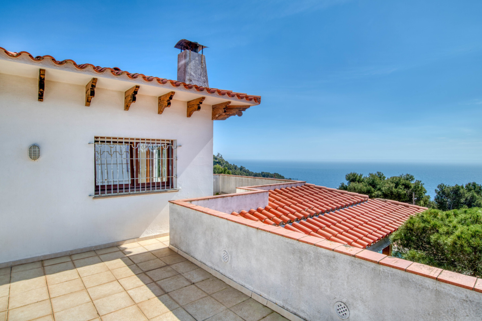  Property with charm and potential with sea and mountain views, Tamariu - 物件實景