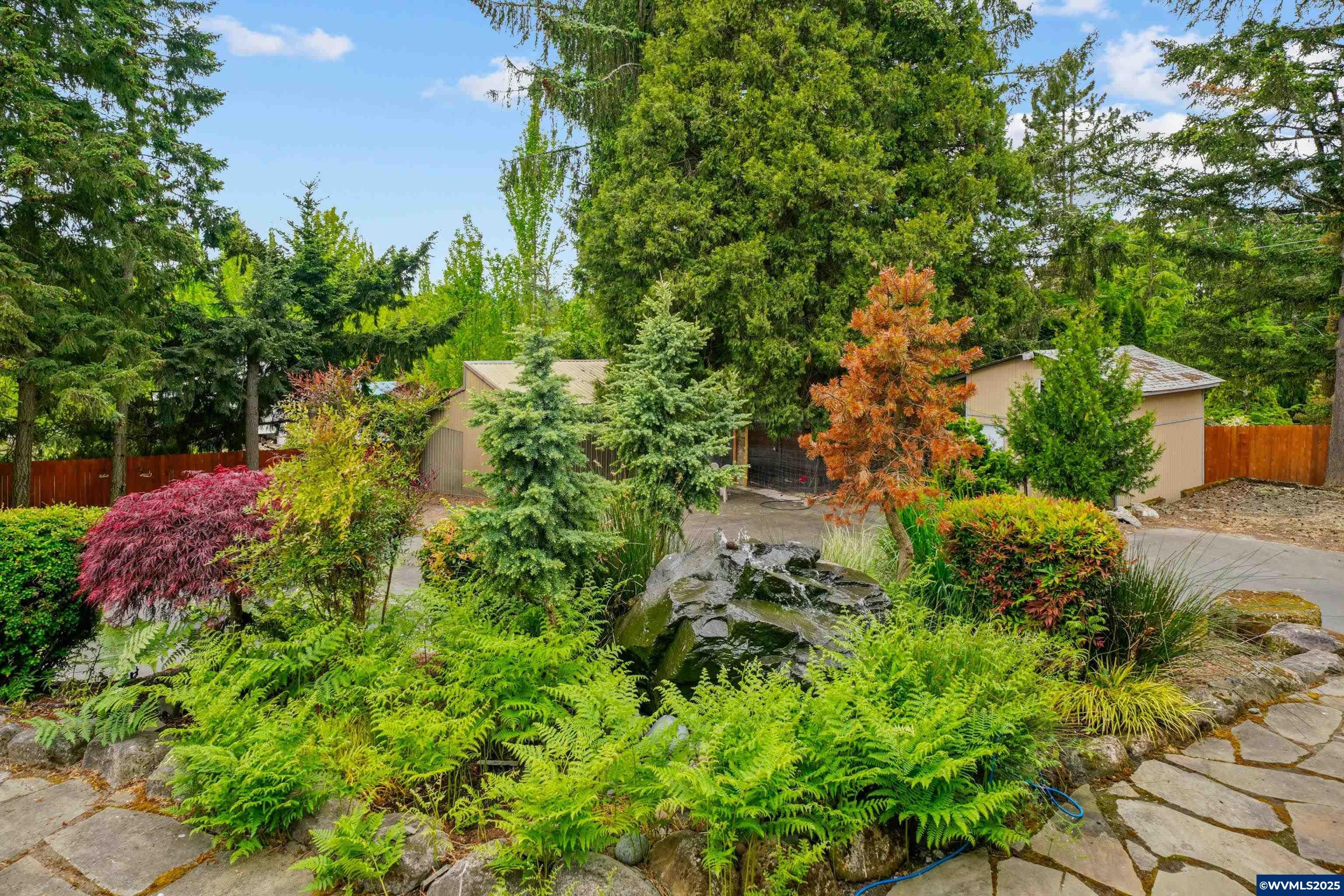 Salem, Oregon, 97304, United States, 4 Bedrooms Bedrooms, ,4 BathroomsBathrooms,Residential,For Sale,1805050