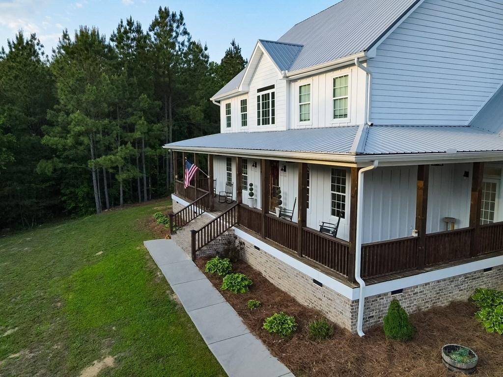 CHATSWORTH, Georgia, 30705, United States, 3 Bedrooms Bedrooms, ,4 BathroomsBathrooms,Residential,For Sale,1885326
