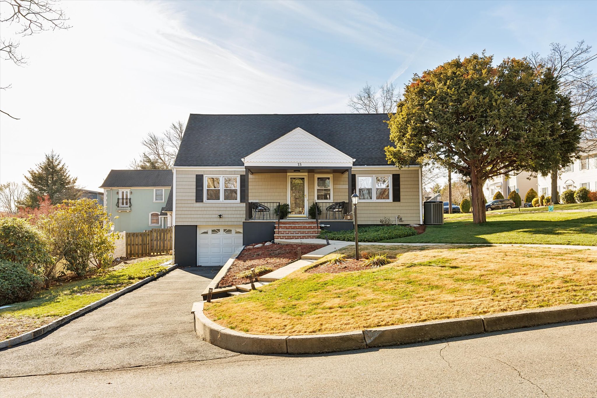 Clifton, New Jersey, 07014, United States, 4 Bedrooms Bedrooms, ,2 BathroomsBathrooms,Residential,For Sale,2005984