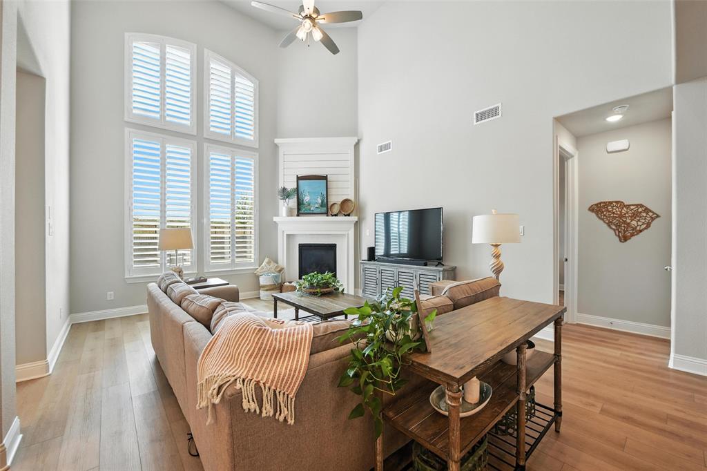 Fort Worth, Texas, 76123, United States, 4 Bedrooms Bedrooms, ,3 BathroomsBathrooms,Residential,For Sale,1932025