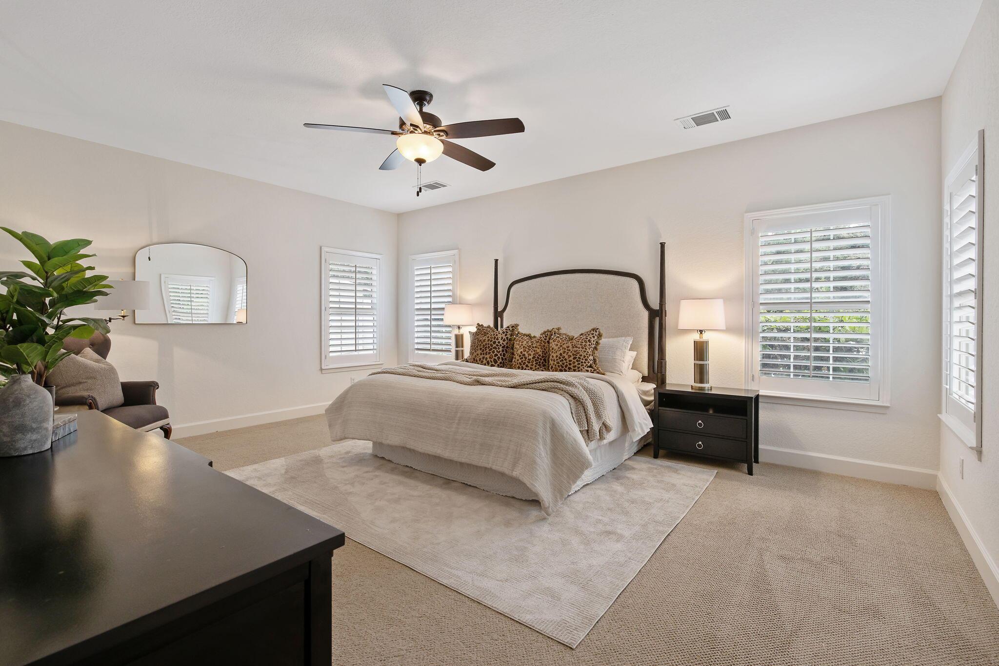 Visalia, California, 93277, United States, 3 Bedrooms Bedrooms, ,2 BathroomsBathrooms,Residential,For Sale,2048559