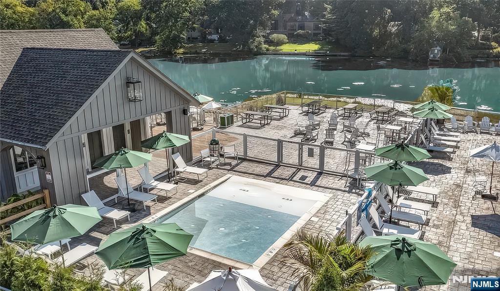 Ramsey, New Jersey, 07446, United States, 4 Bedrooms Bedrooms, ,3 BathroomsBathrooms,Residential,For Sale,1911105