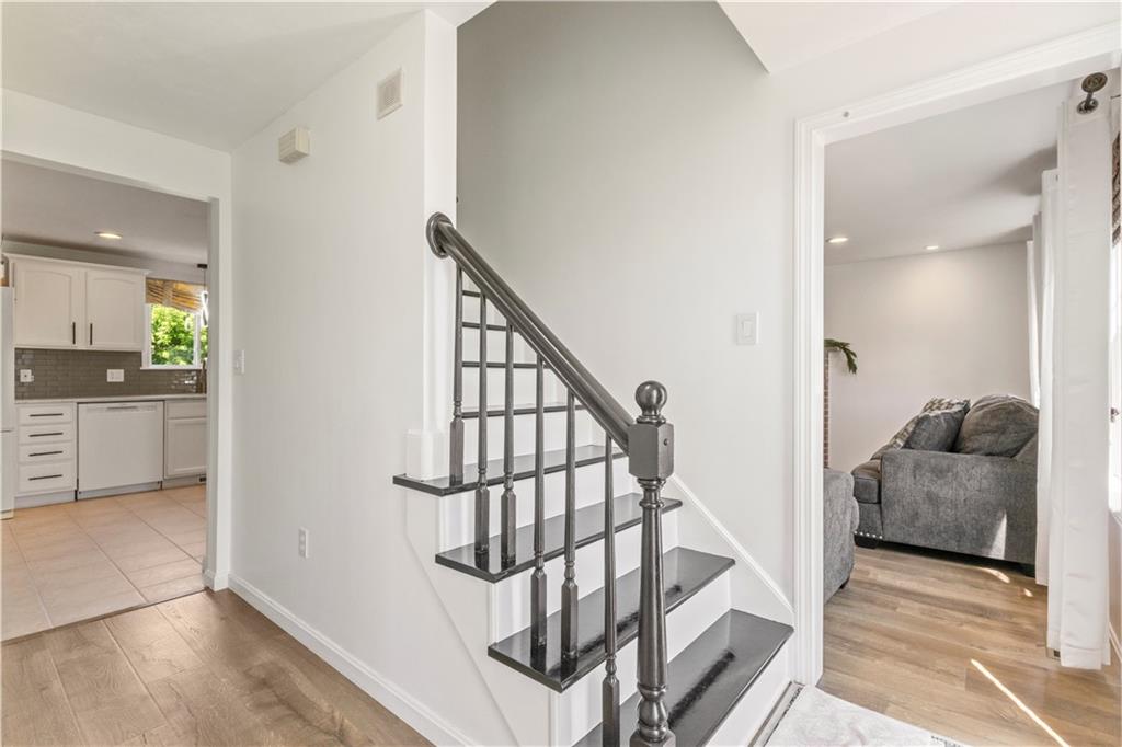 Bellingham, Massachusetts, 02019, United States, 3 Bedrooms Bedrooms, ,3 BathroomsBathrooms,Residential,For Sale,1916234