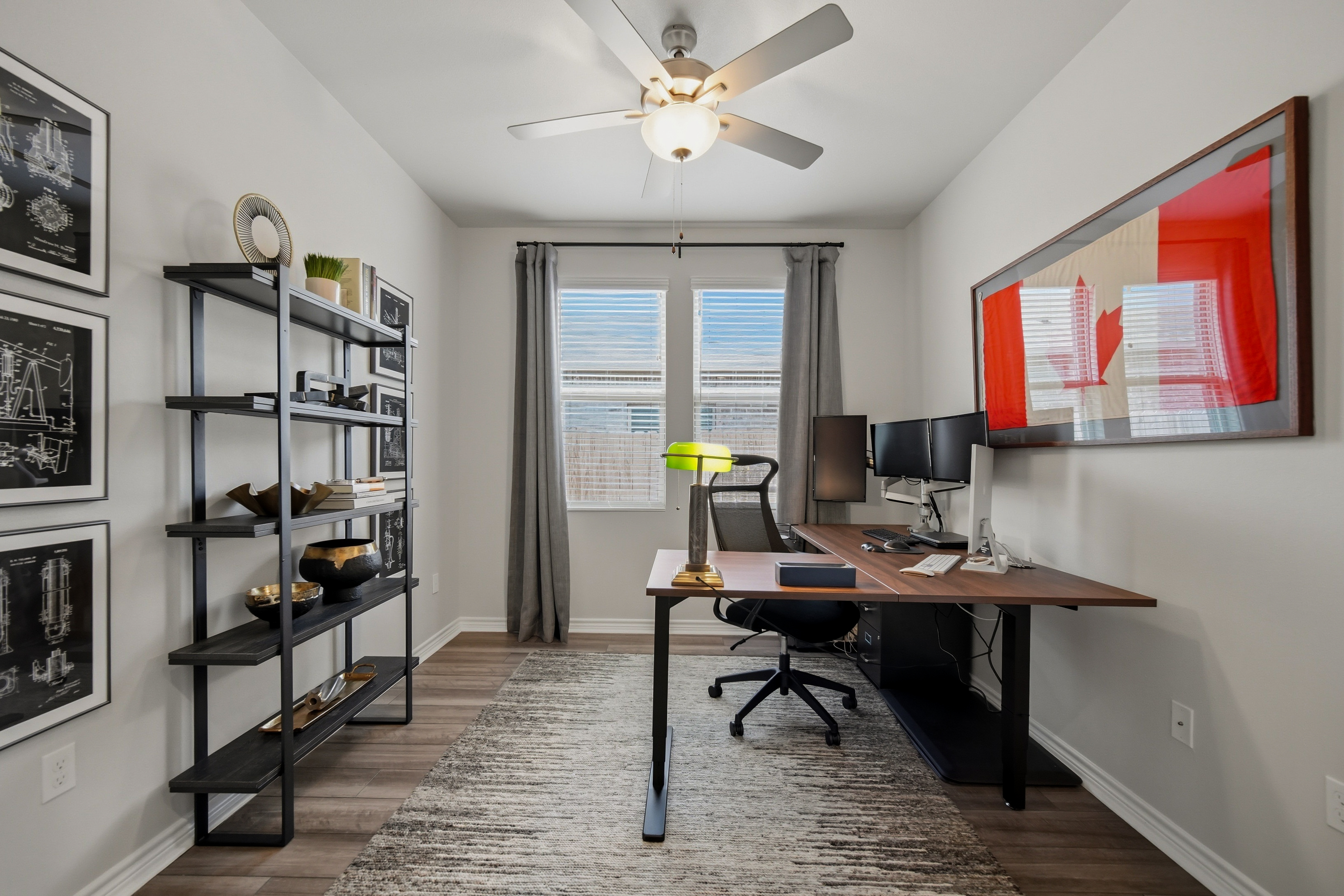  Open-Concept 4BR with Huge Backyard - 物件實景