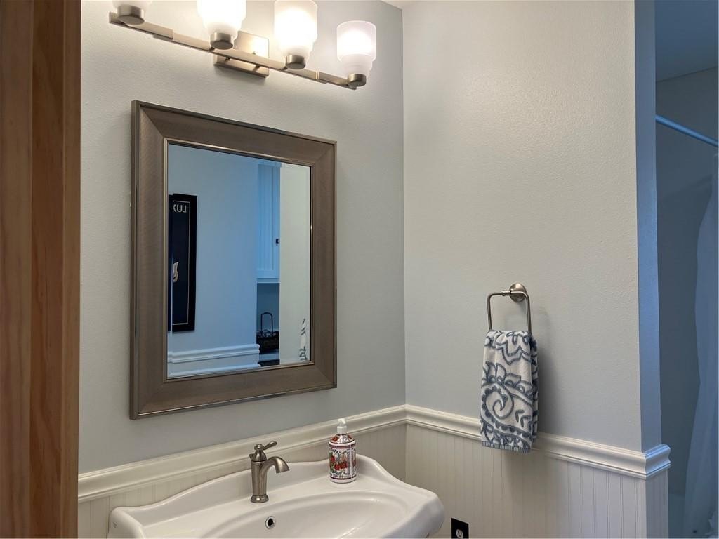 Omaha, Arkansas, 72662, United States, 3 Bedrooms Bedrooms, ,2 BathroomsBathrooms,Residential,For Sale,1944852