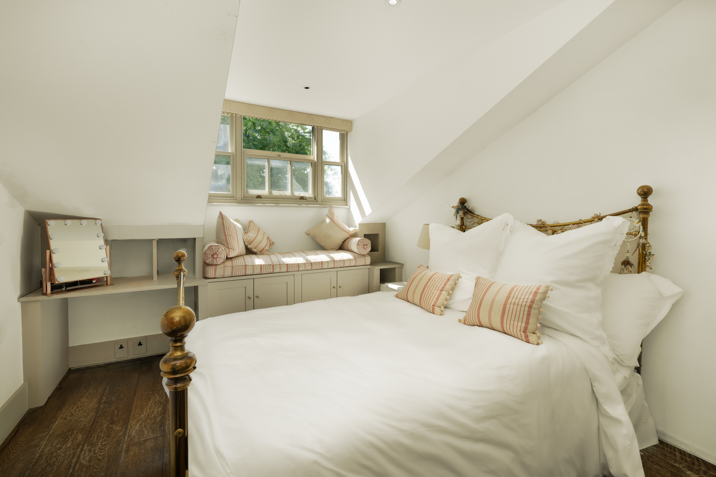  A Restored Regency-Style with Landscaped Gardens in Clapham - 物件實景