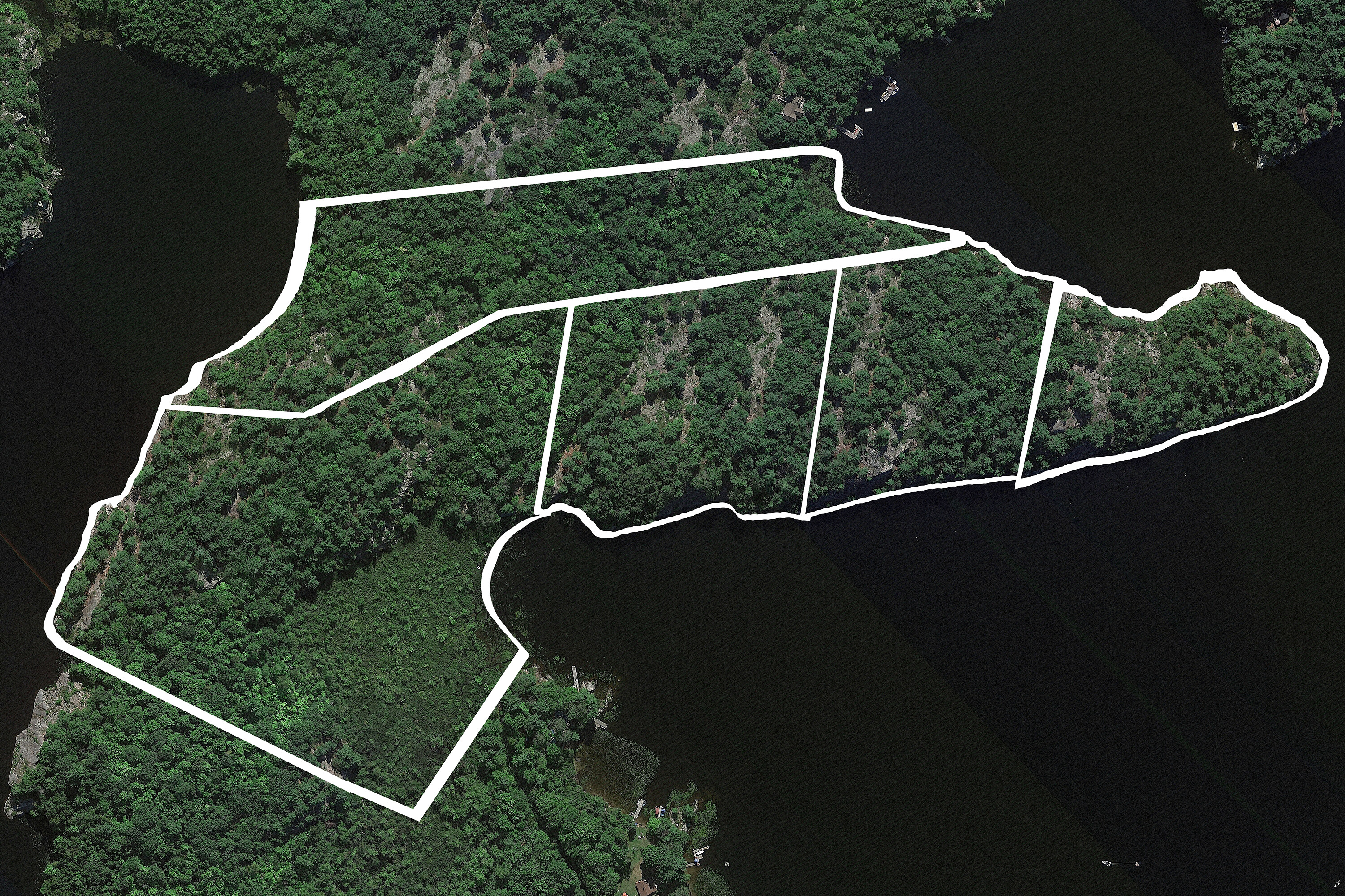  Kahshe Lake Legacy Lands - 物件實景