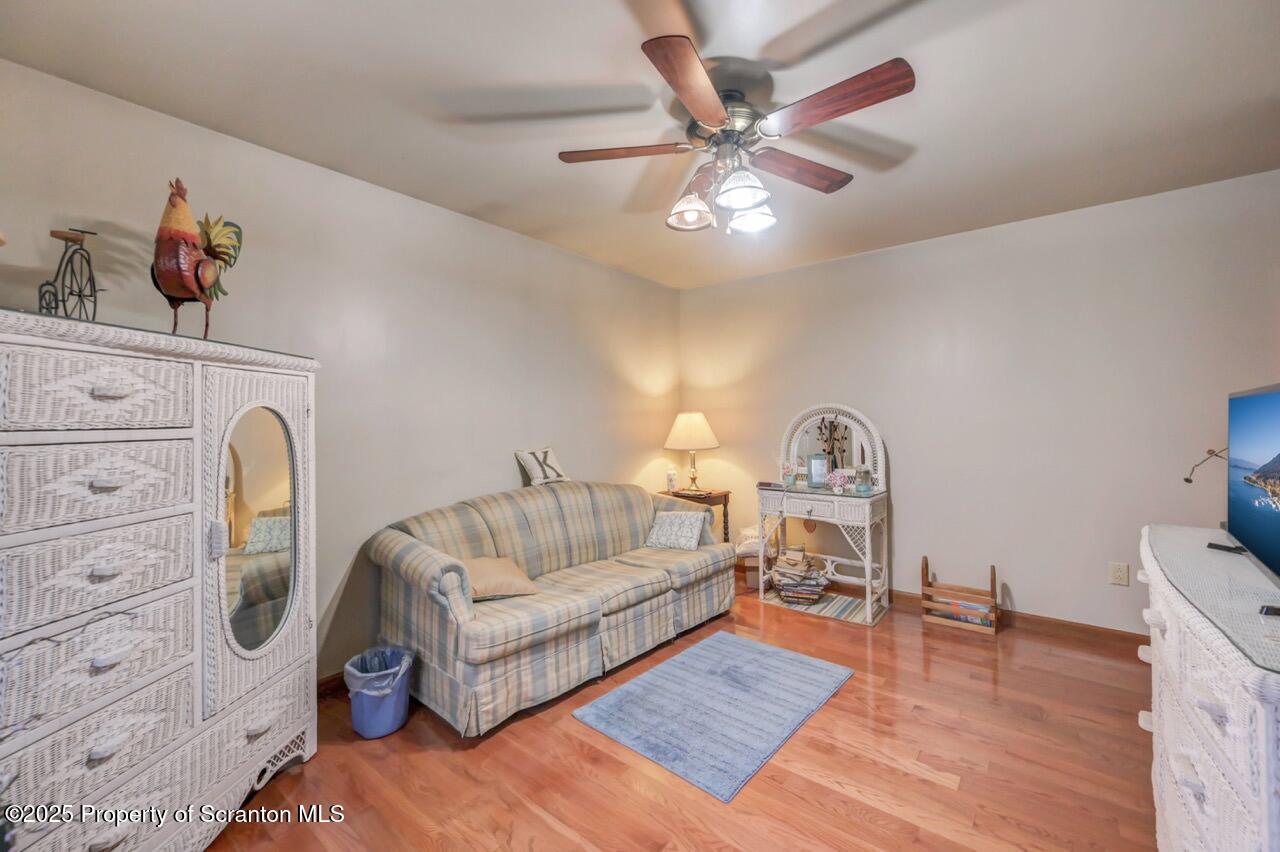 Gouldsboro, Pennsylvania, 18424, United States, 4 Bedrooms Bedrooms, ,3 BathroomsBathrooms,Residential,For Sale,1998512