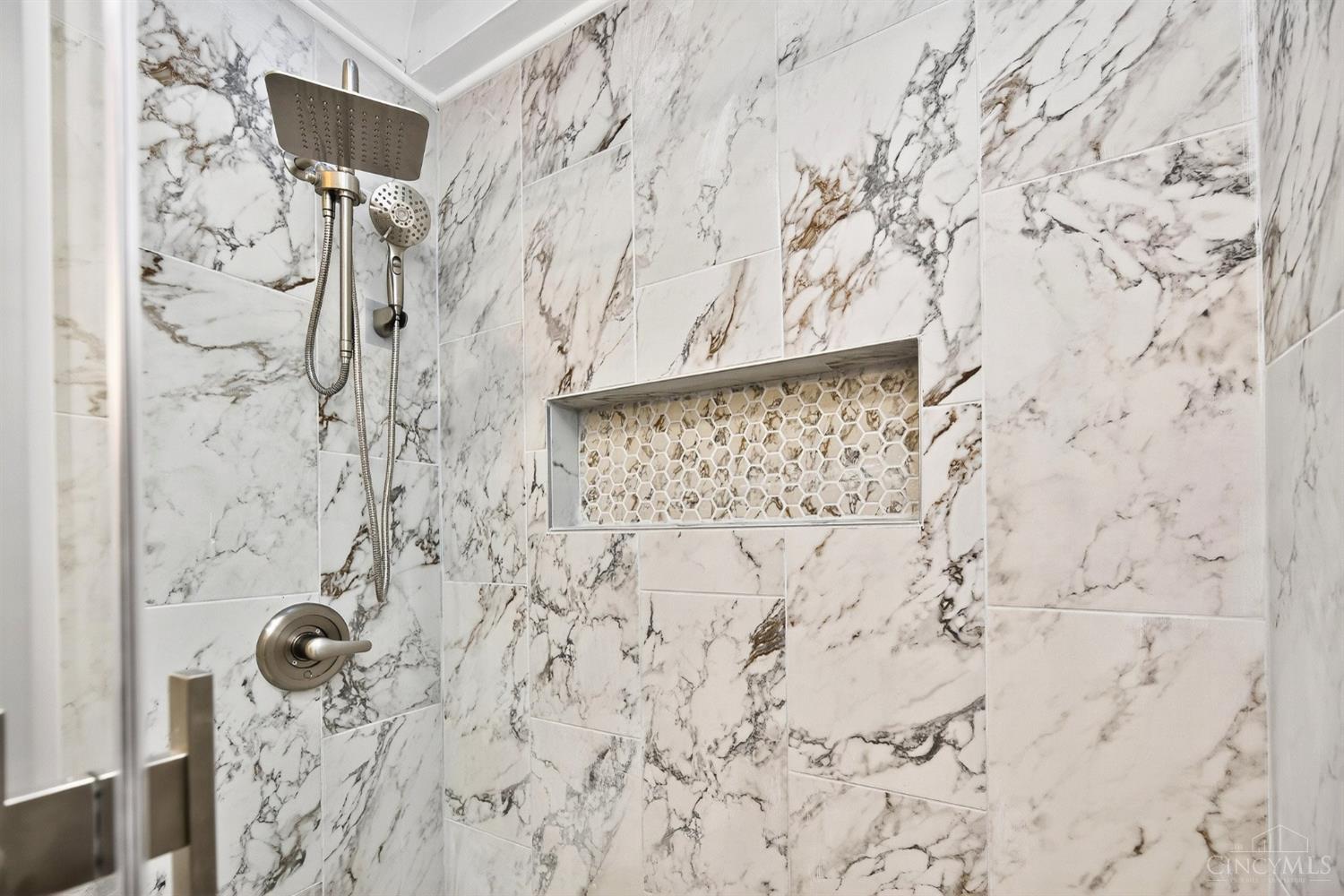 Sycamore Twp, Ohio, 45241, United States, 4 Bedrooms Bedrooms, ,4 BathroomsBathrooms,Residential,For Sale,1982774